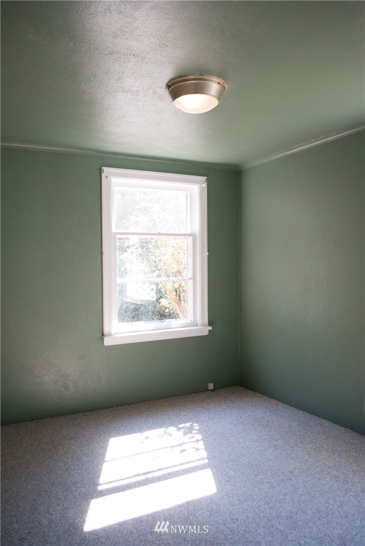 4096 Degraff Road Oak Harbor, WA 98277 - Photo 11 of 16 Gallery Image 11