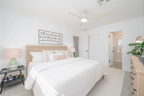$549,900 | 2833 Sunnyside Street, Sarasota, FL 34239
