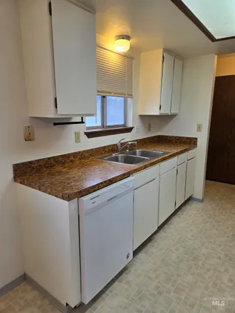 $265,000 | 798 Skyhawk Drive, Ontario, OR 97914