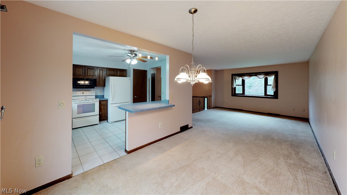 3952 Green Road Perry, OH 44081 - Photo 5 of 35