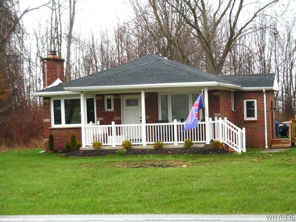 1691 Lake Road Porter, NY 14174 - Photo 3 of 15