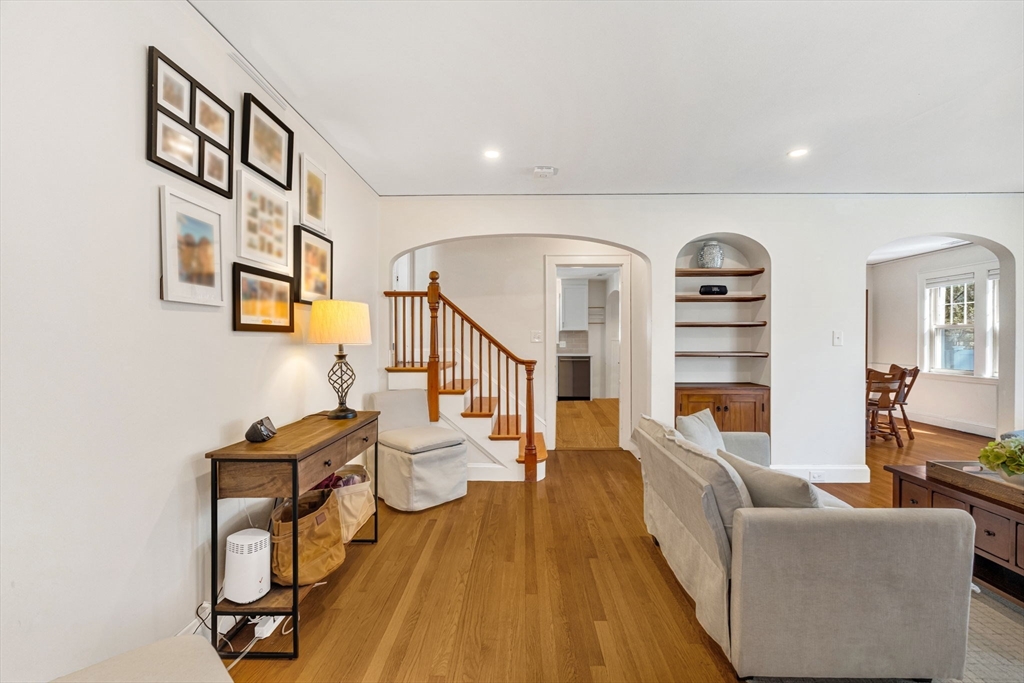 30 Pine Plain Road Wellesley, MA 02481 - Photo 4 of 39