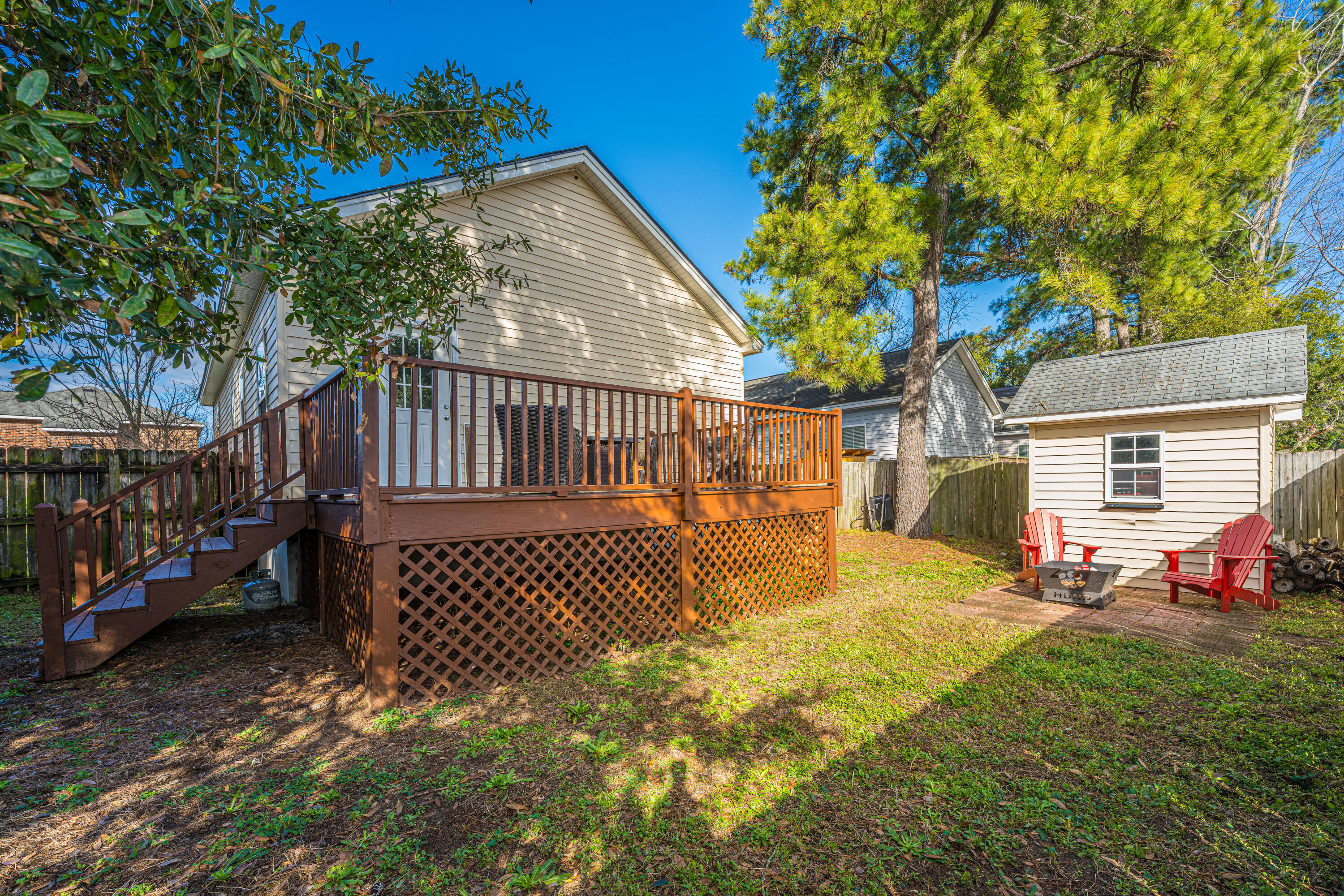 870 Sedge Court Charleston, SC 29412 - Photo 25 of 35 Freshly stained deck