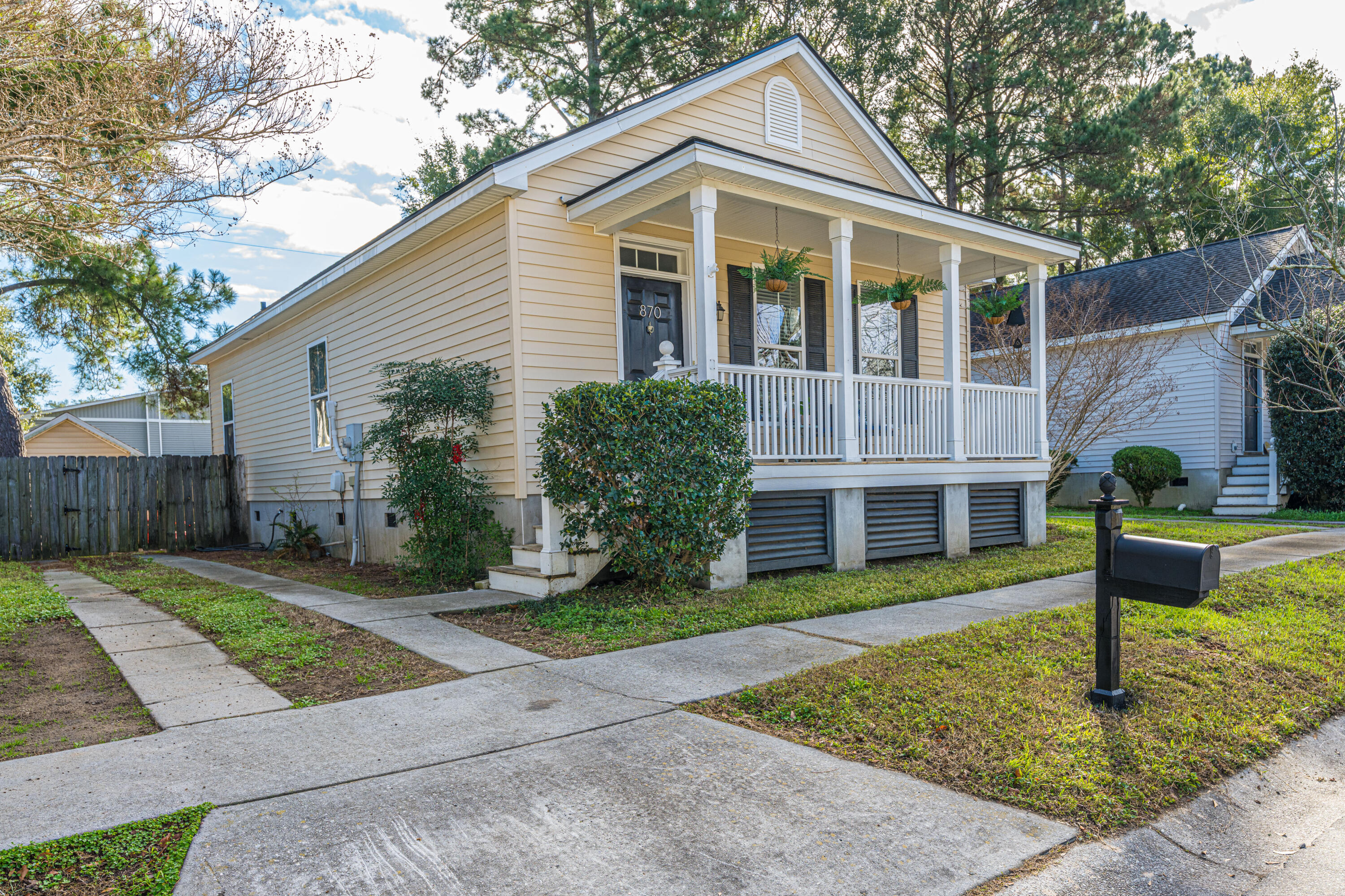 870 Sedge Court Charleston, SC 29412 - Photo 34 of 35 Off street parking