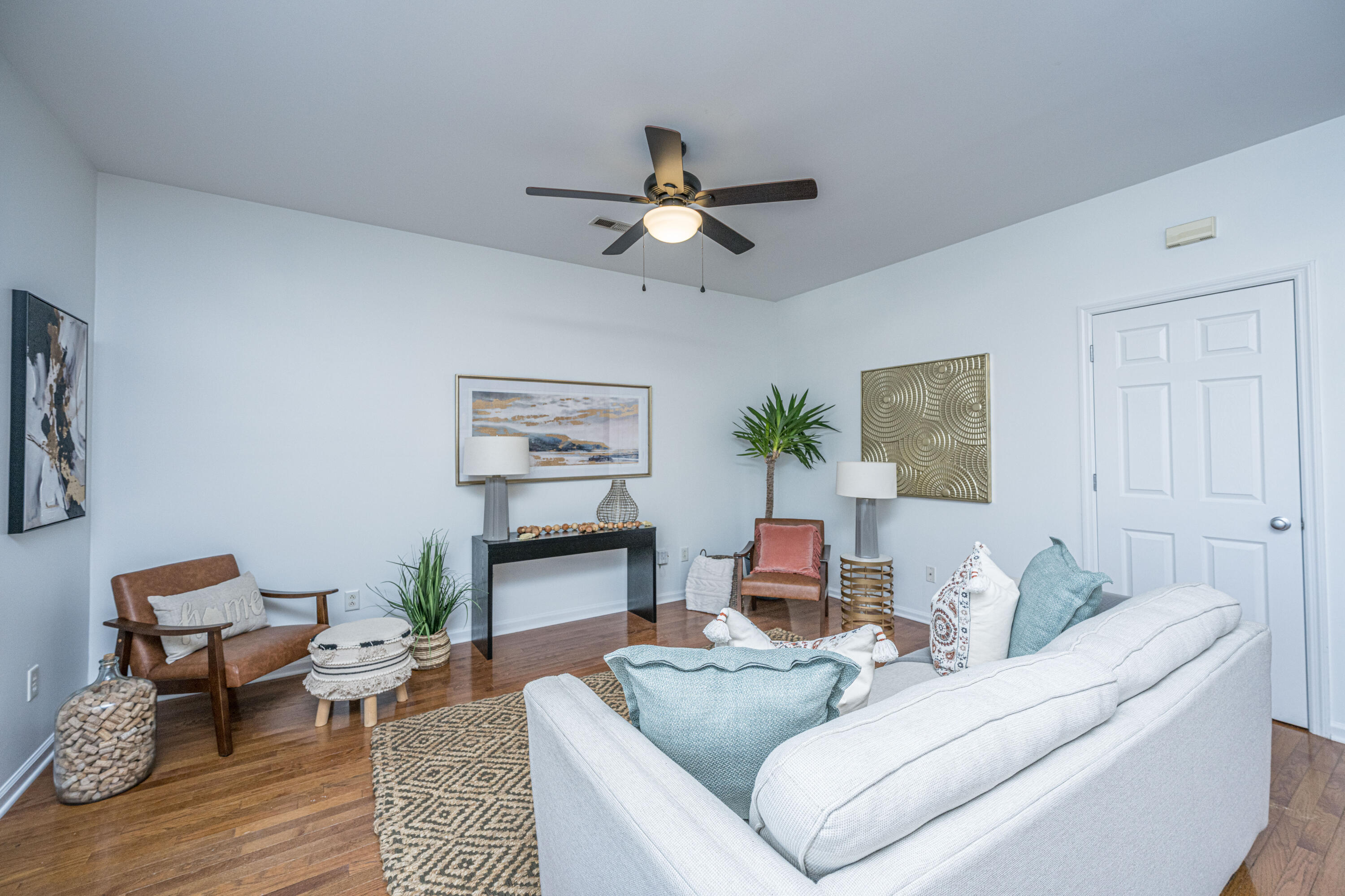 870 Sedge Court Charleston, SC 29412 - Photo 7 of 35 Living2