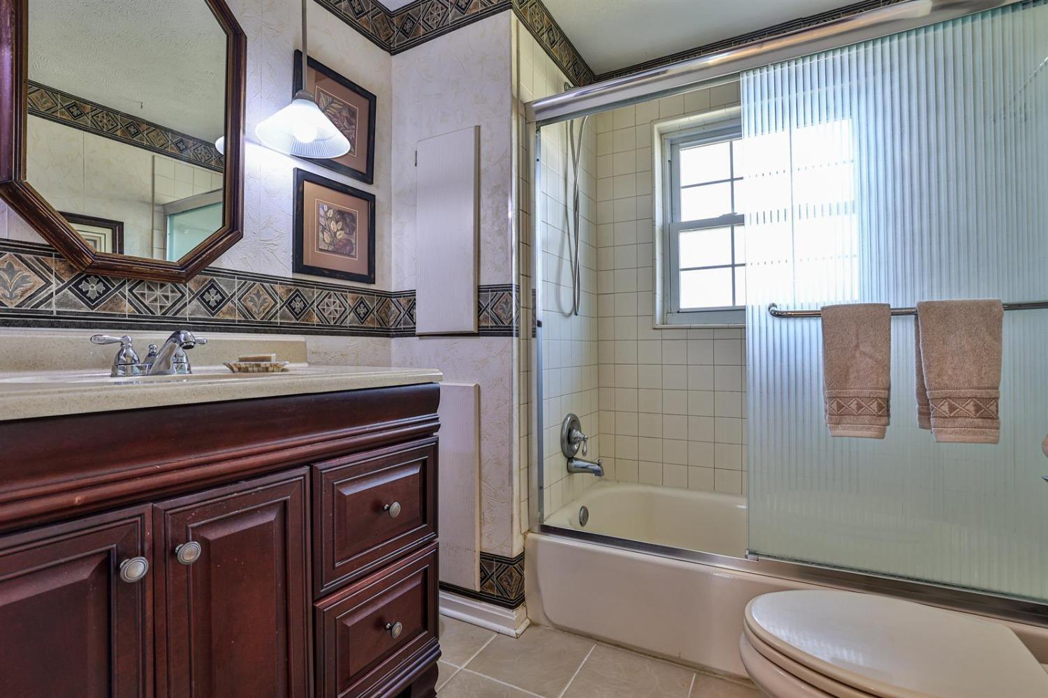 350 Compton Road Cincinnati, OH 45215 - Photo 27 of 43