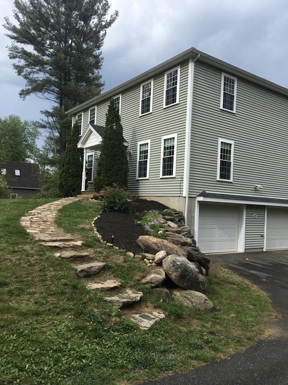 36 Ryan Road North Brookfield, MA 01535 - Photo 3 of 28 Gallery Image 3