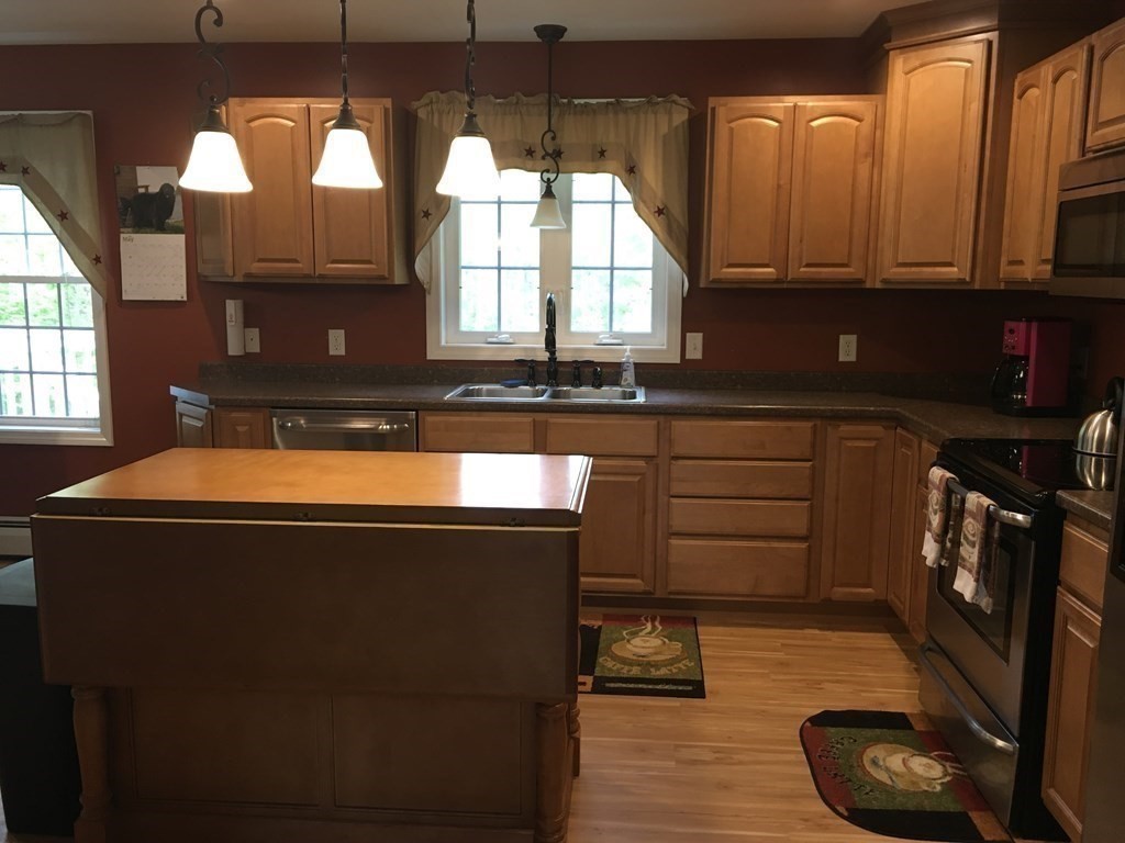 36 Ryan Road North Brookfield, MA 01535 - Photo 6 of 28 Gallery Image 6