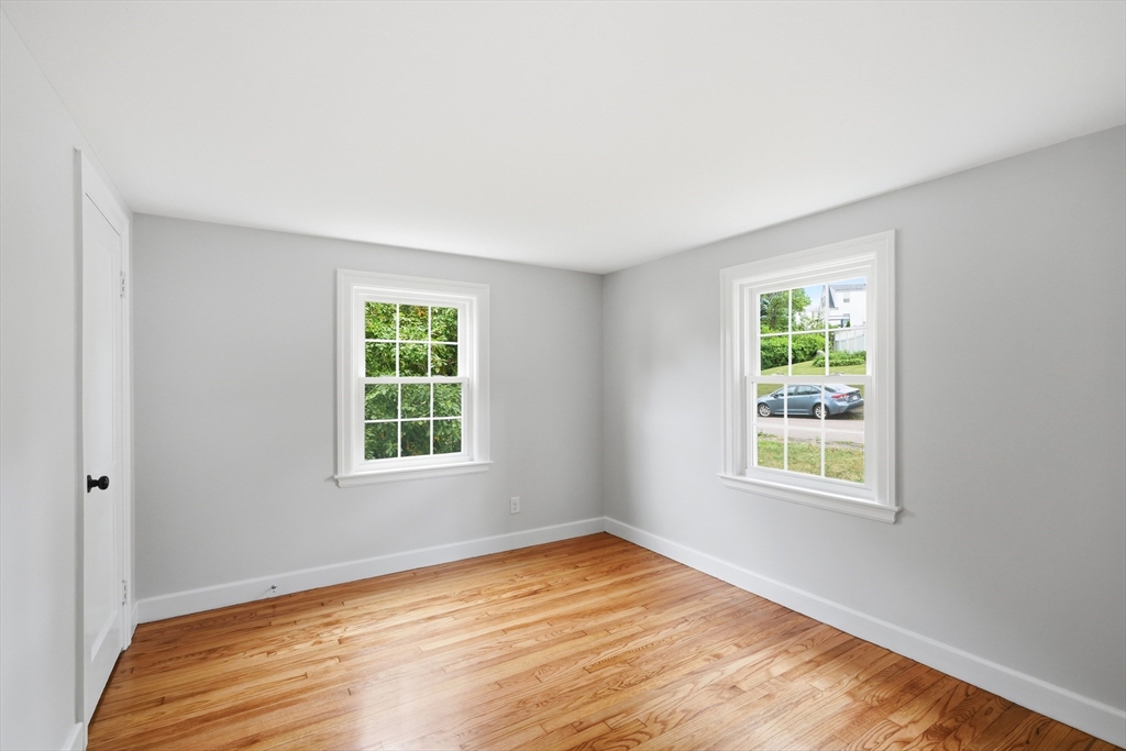 25 Julia Road Weymouth, MA 02191 - Photo 19 of 34