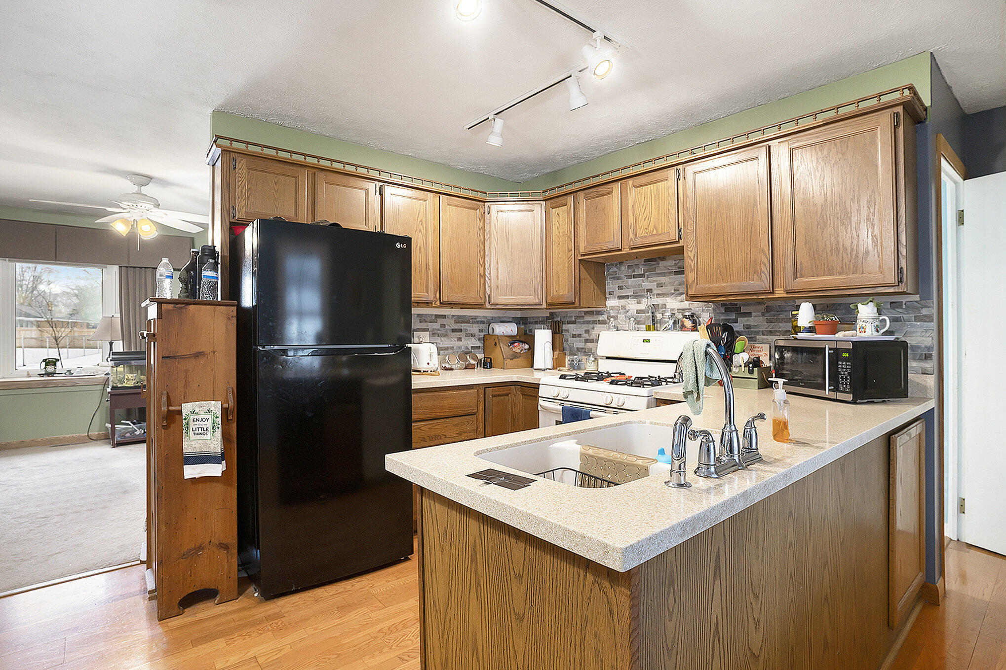 1185 Sherwood Road Muskegon, MI 49441 - Photo 6 of 22 006_dsc01923_308
