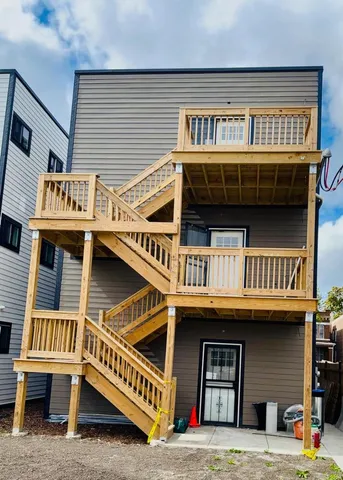 $759,900 | 155 North La Crosse Avenue, Chicago, IL 60644