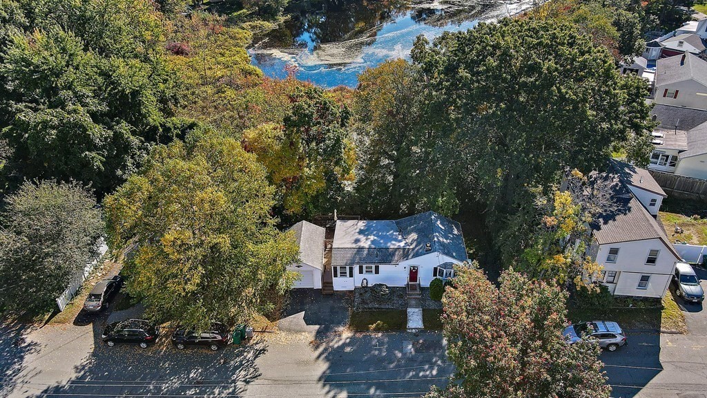 30 Lake Shore Road Lynn, MA 01904 - Photo 8 of 40 Gallery Image 8