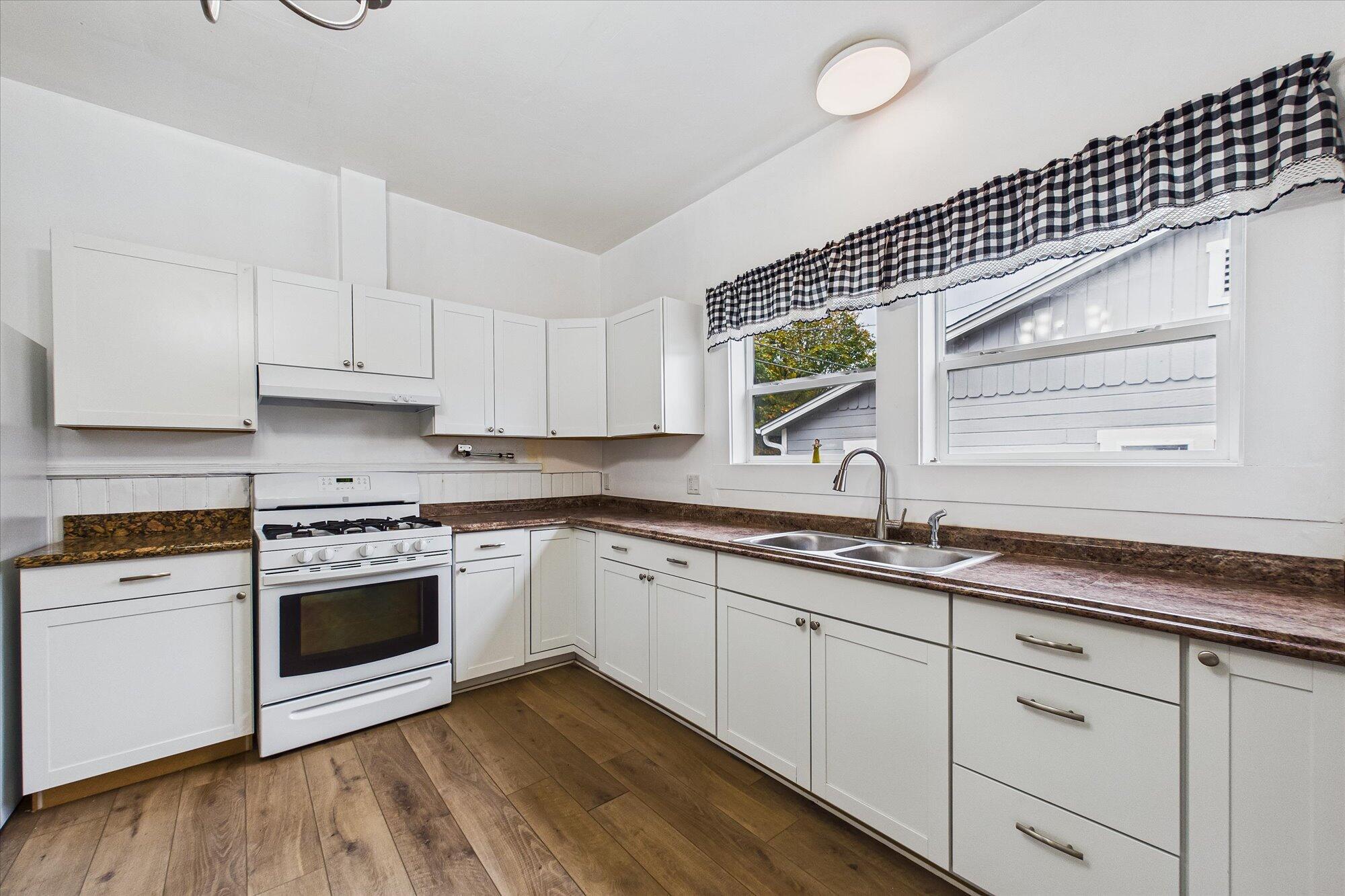 966 Pacific Avenue Rio Dell, CA 95562 - Photo 15 of 37