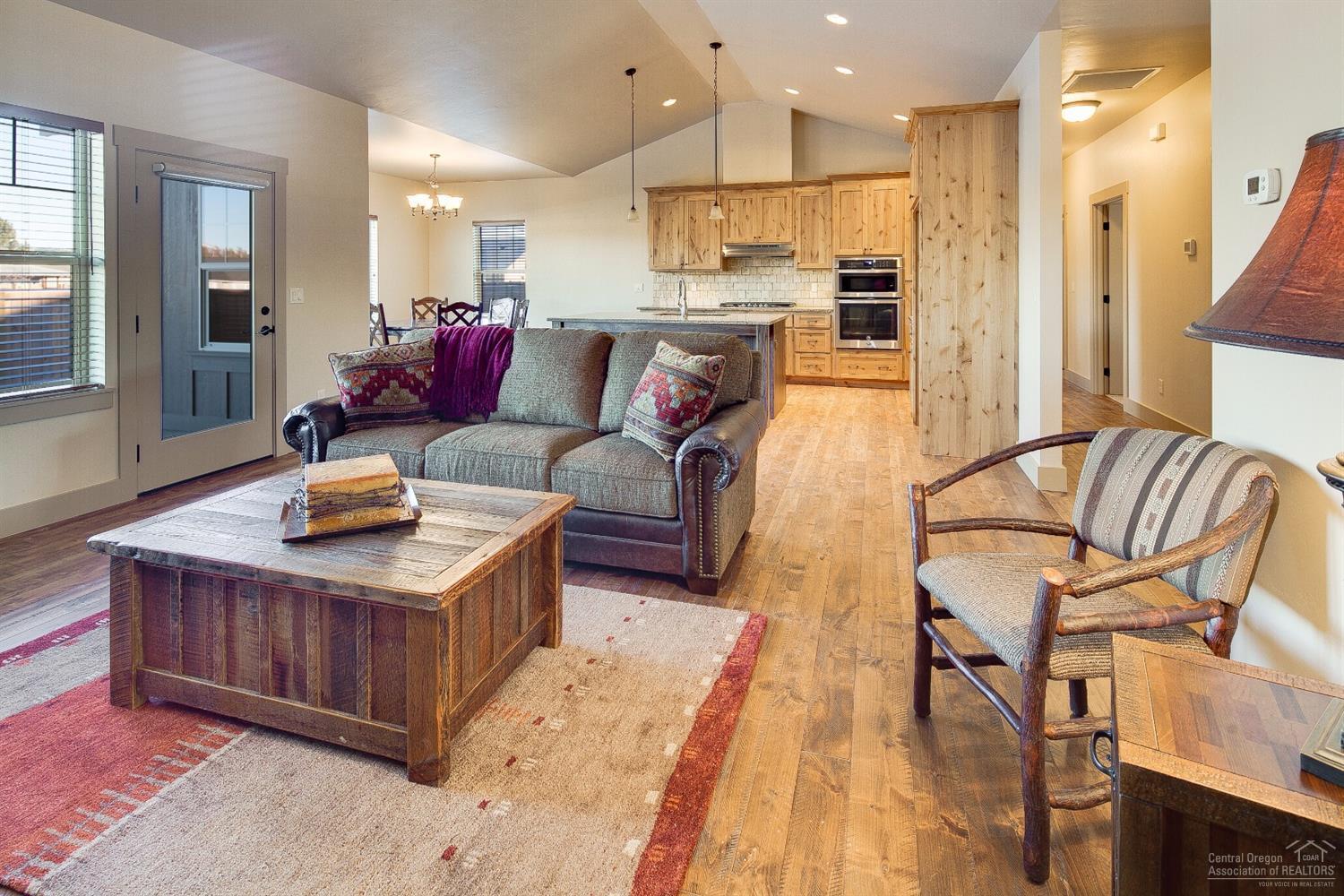 259 Northwest Saddle Ridge Loop Prineville, OR 97754 - Photo 5 of 25 Additional Photo
