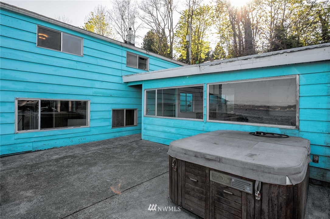 10354 Riviera Place Northeast Seattle, WA 98125 - Photo 25 of 25 Gallery Image 25