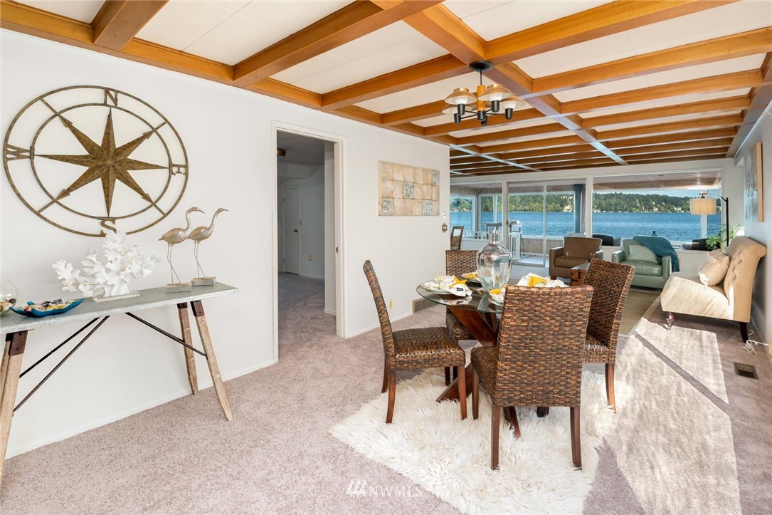 10354 Riviera Place Northeast Seattle, WA 98125 - Photo 6 of 25 Gallery Image 6