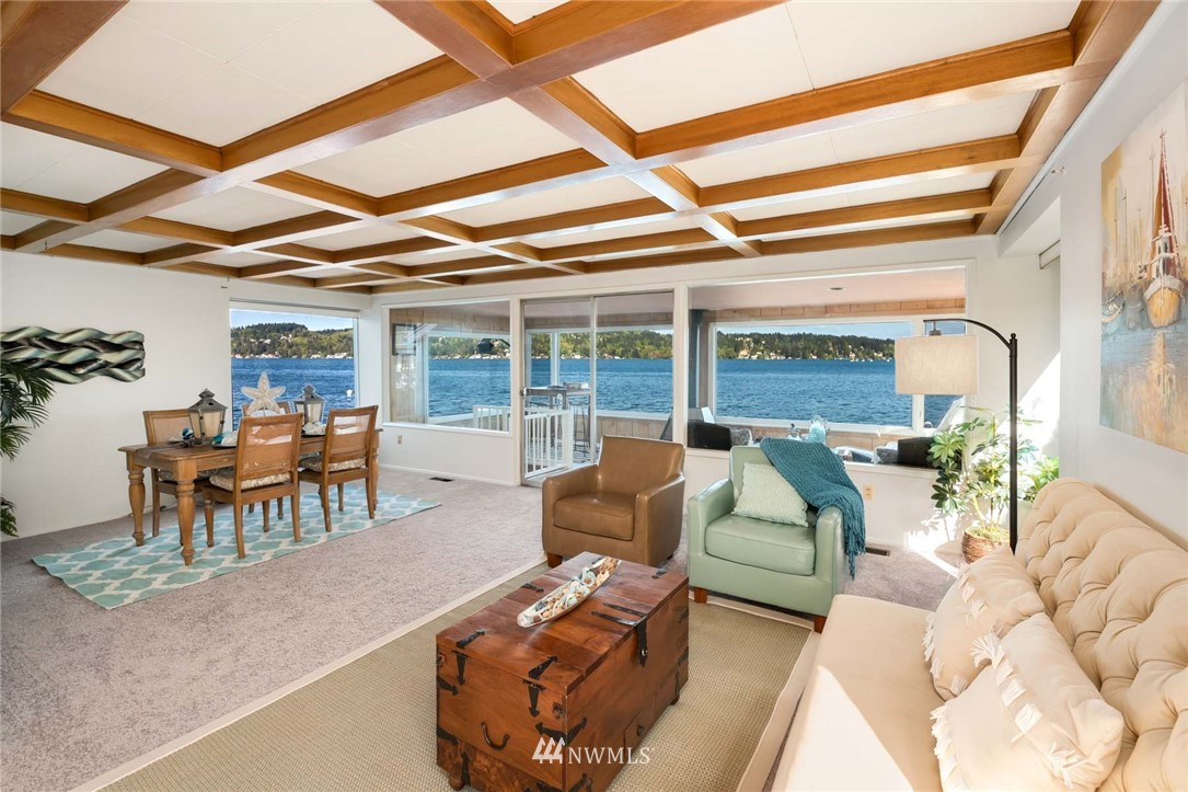 10354 Riviera Place Northeast Seattle, WA 98125 - Photo 7 of 25 Gallery Image 7