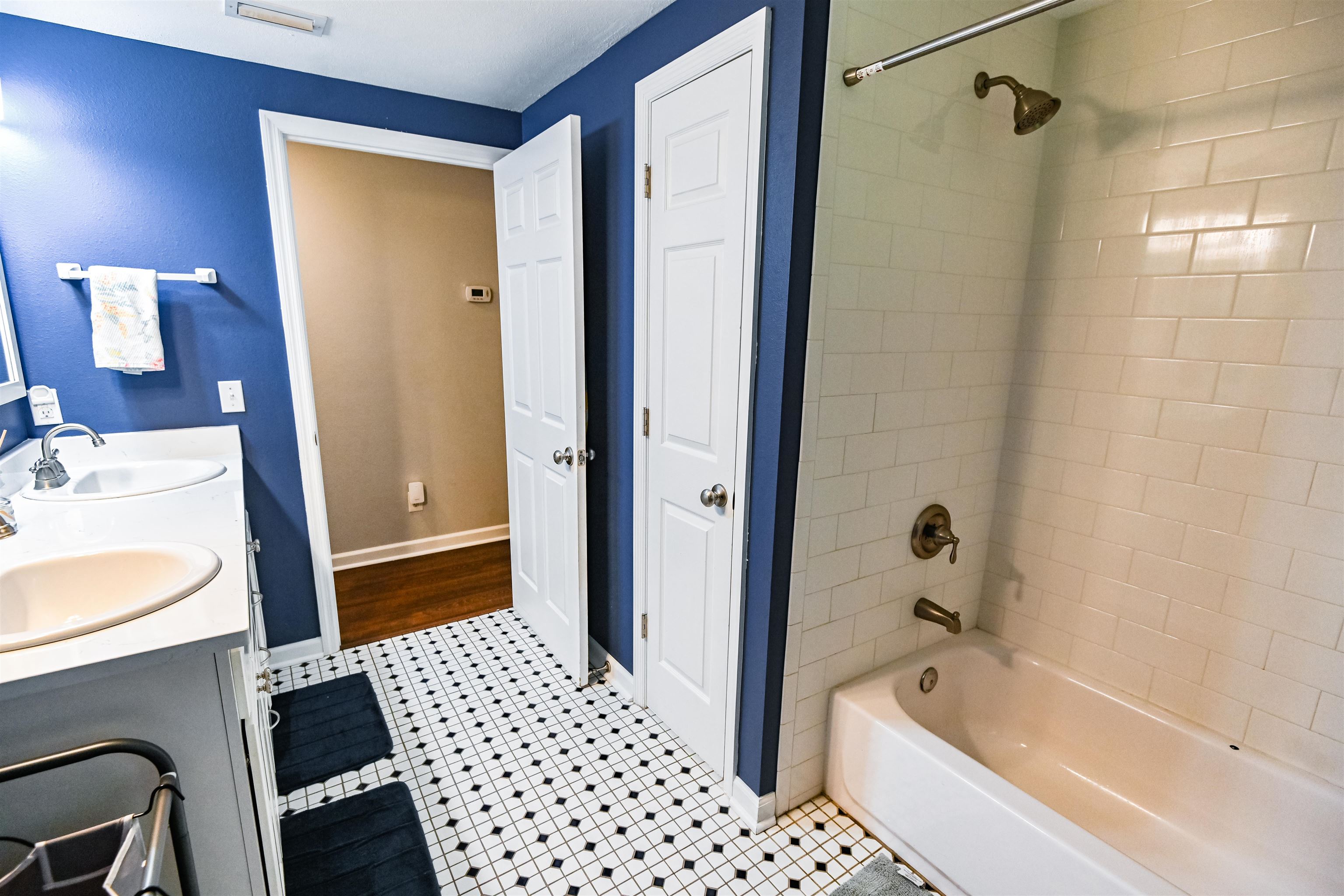 406 Timberlane Road Tallahassee, FL 32312 - Photo 28 of 36 Gallery Image 28
