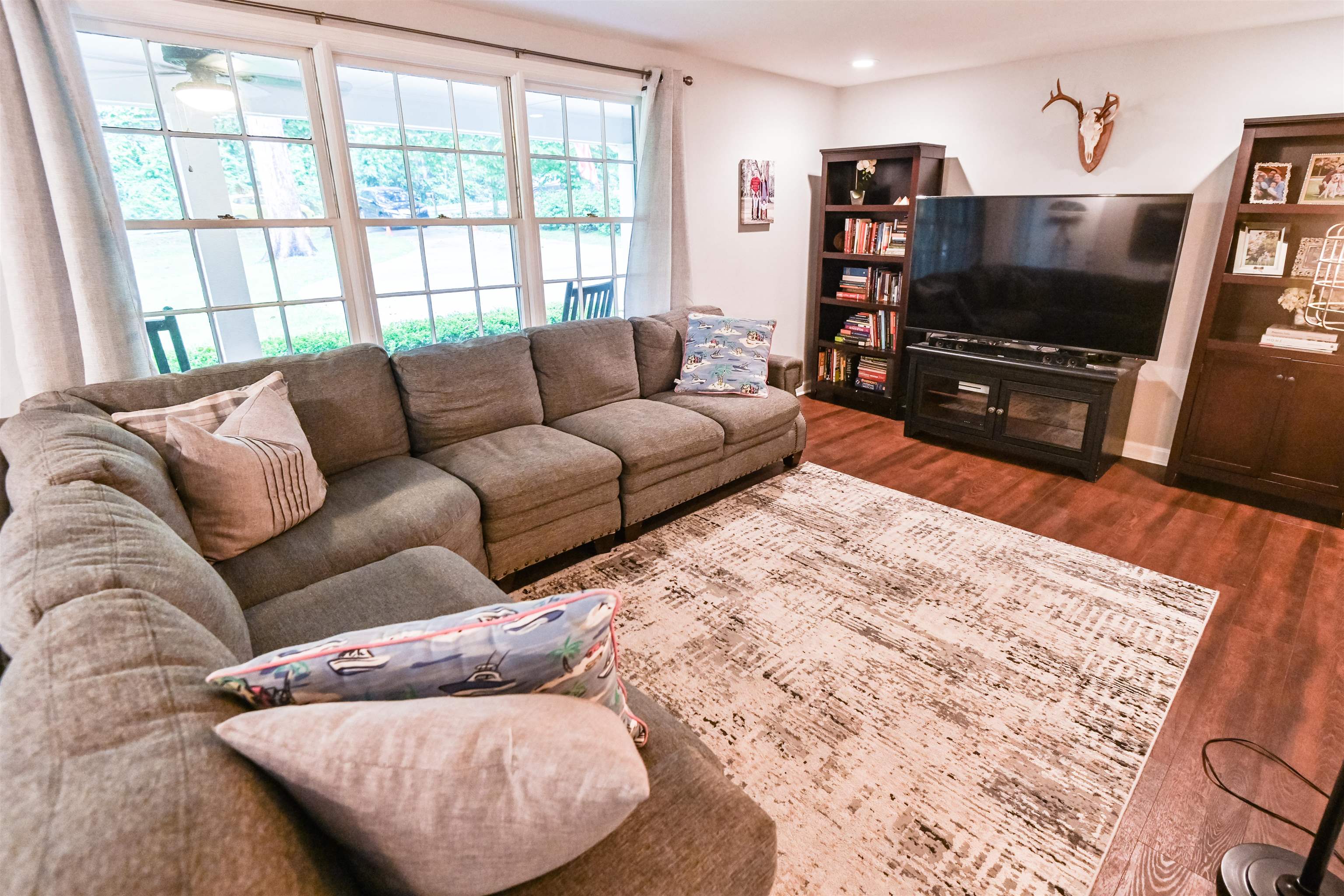 406 Timberlane Road Tallahassee, FL 32312 - Photo 9 of 36 Gallery Image 9