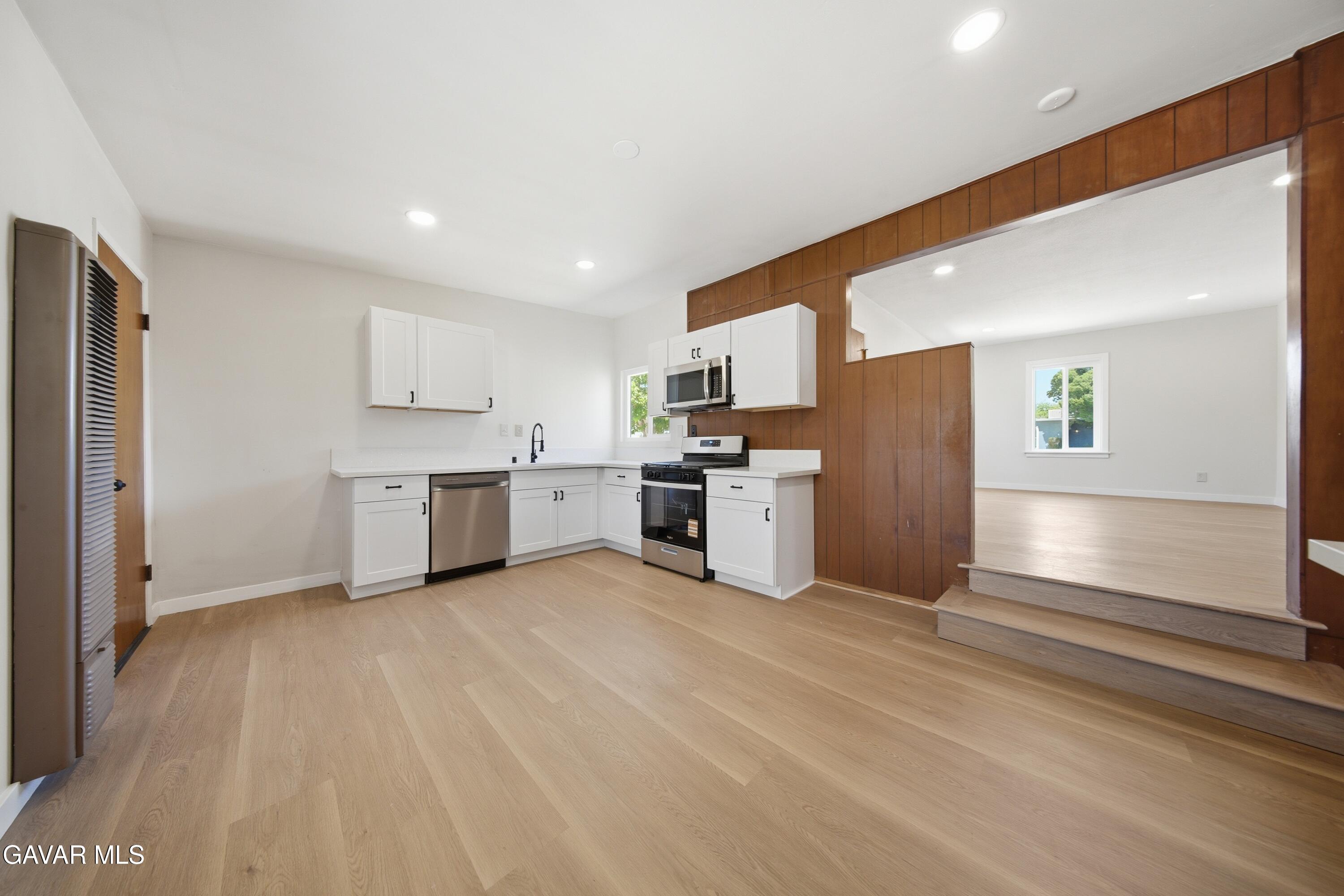 44515 Date Avenue Lancaster, CA 93534 - Photo 6 of 26 JPP05286