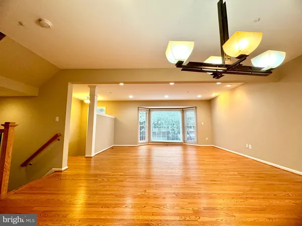 $5,200 | 11433 Hollowstone Drive, Rockville, MD 20852