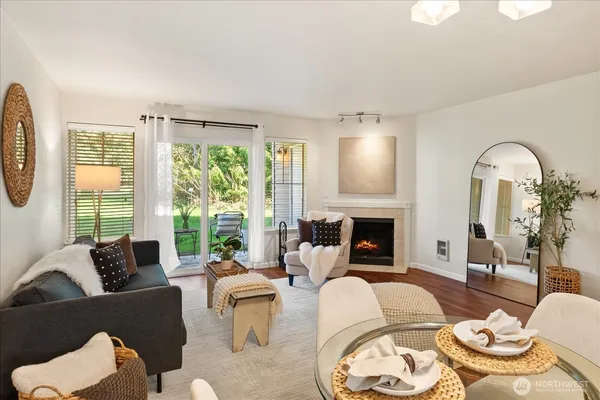 $265,000 | 5300 Harbour Pointe Boulevard, Unit 309C, Mukilteo, WA 98275