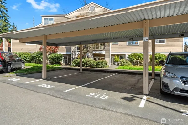 $265,000 | 5300 Harbour Pointe Boulevard, Unit 309C, Mukilteo, WA 98275