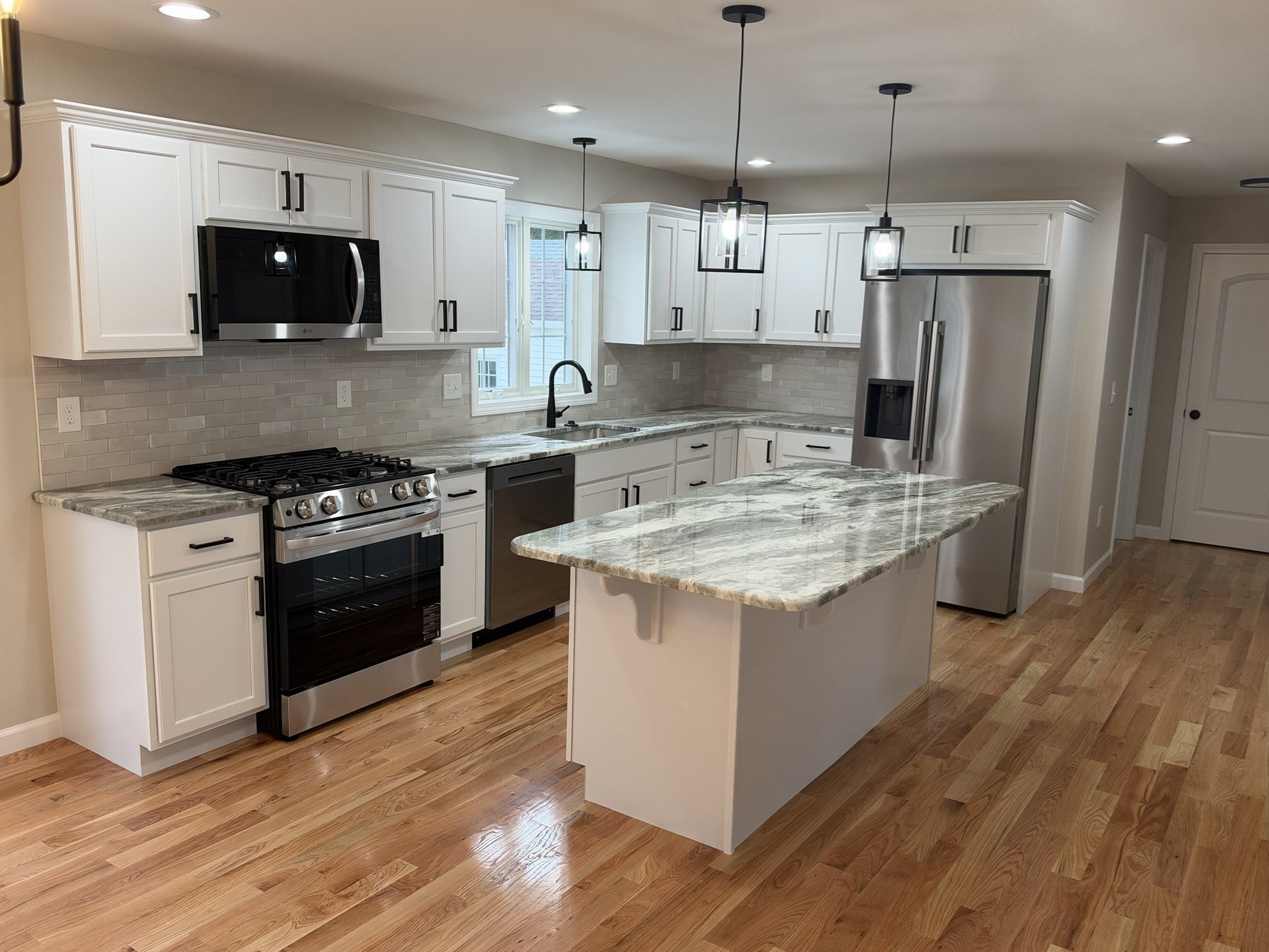 68 Homestead Avenue Springfield, MA 01151 - Photo 8 of 33 Gallery Image 8