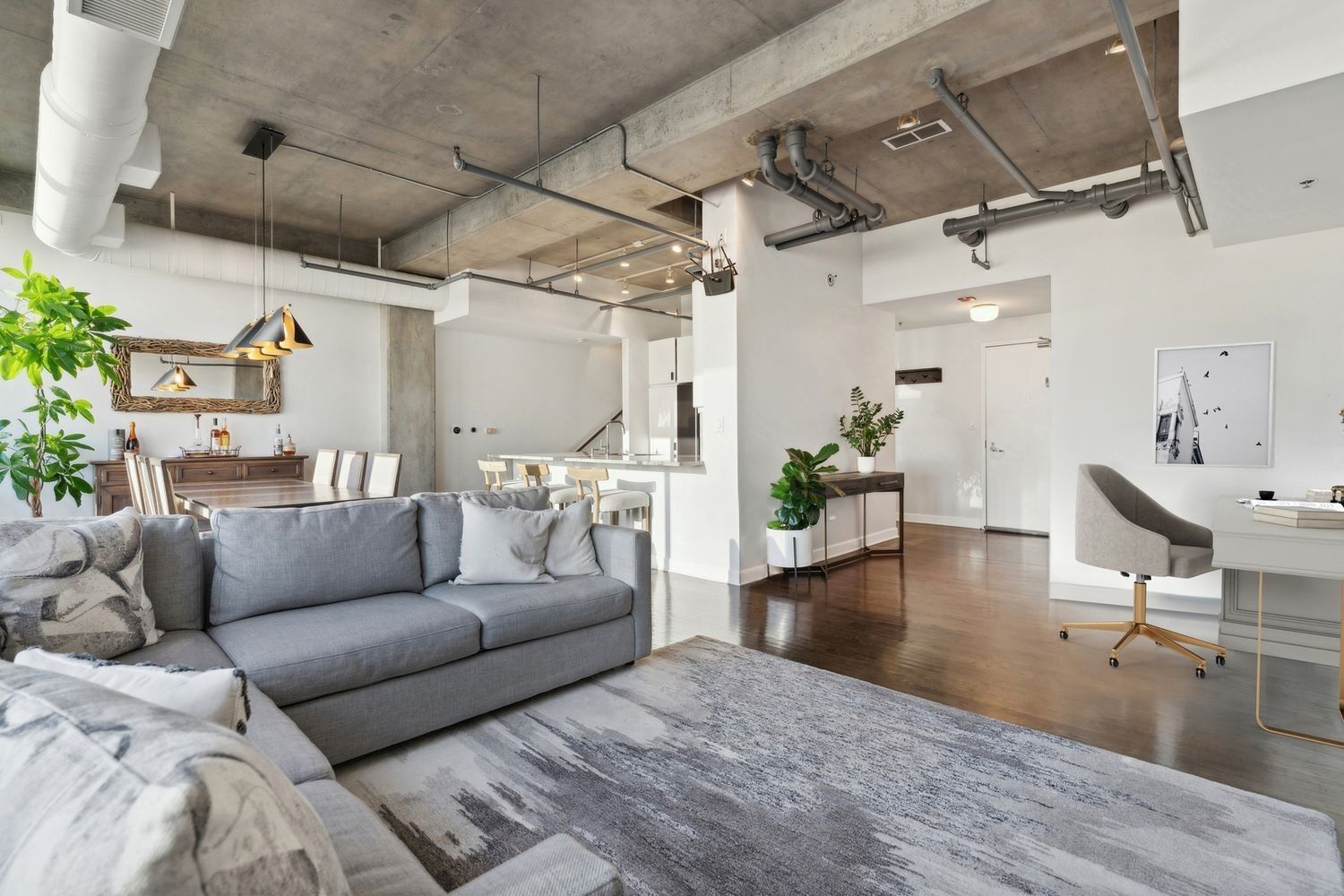 700 West Van Buren Street, Unit PH2 Chicago, IL 60607 - Photo 8 of 37