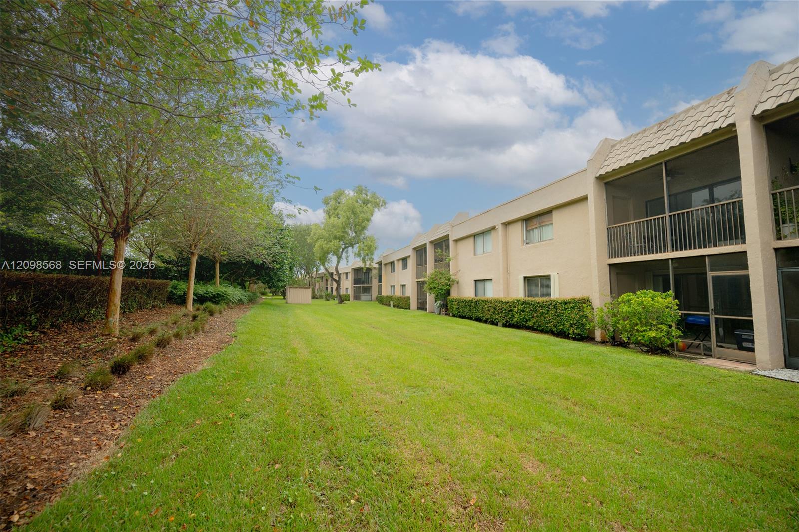 350 Racquet Club Road, Unit 102 Weston, FL 33326 - Photo 29 of 31 Gallery Image 29