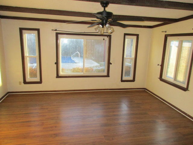 615 Beauregard Road Summerville, SC 29486 - Photo 5 of 11 048