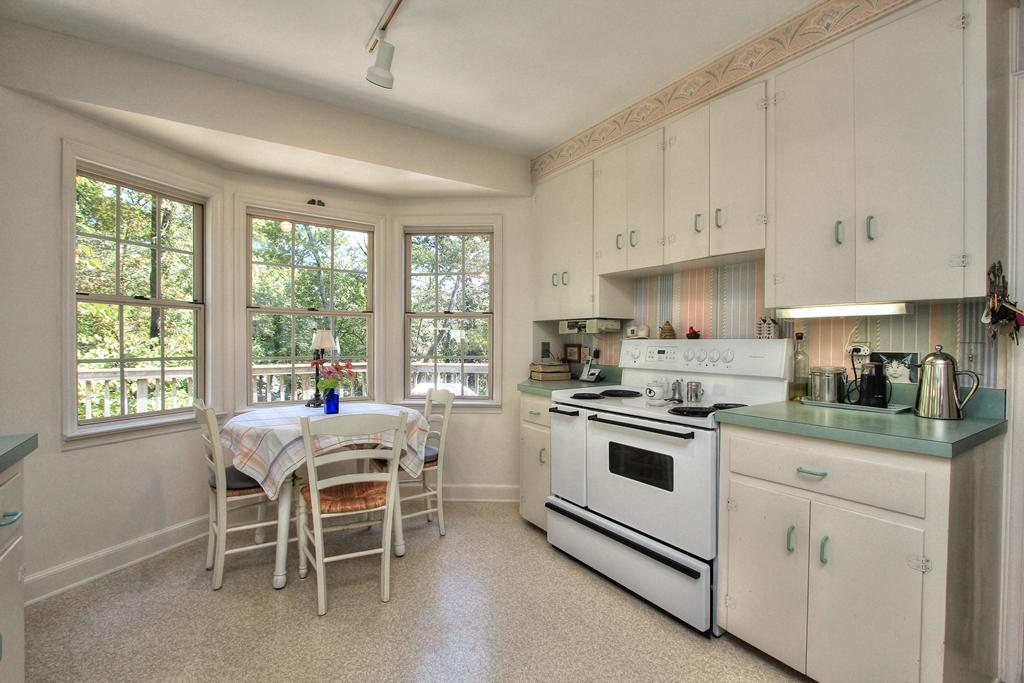 1239 Duane Road Chattanooga, TN 37405 - Photo 14 of 33 Kitchen