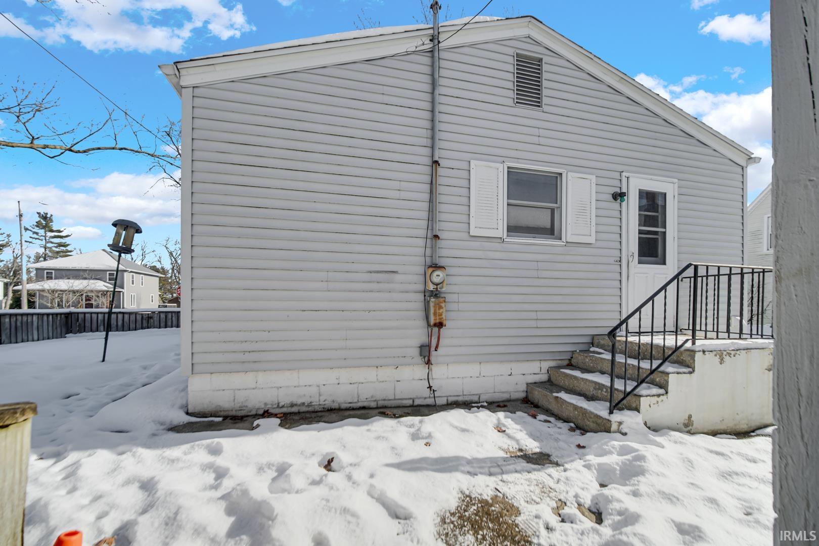 439 South Main Street Culver, IN 46511 - Photo 3 of 27