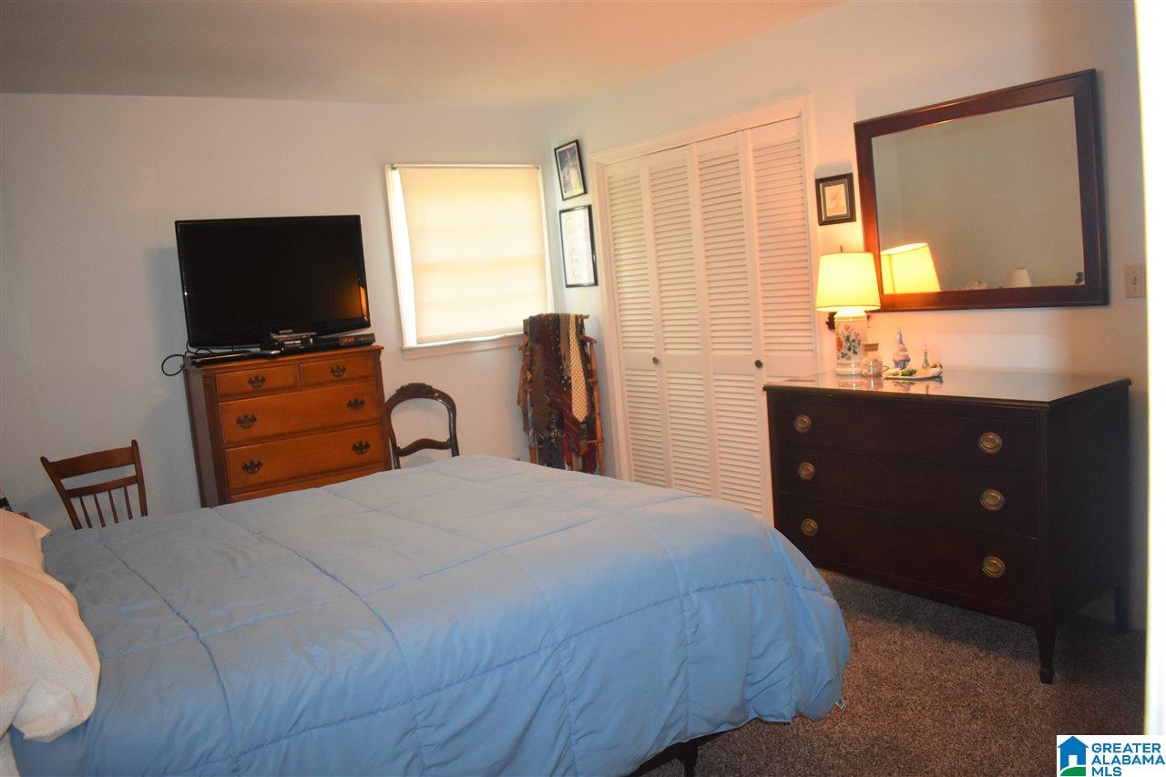2404 5th Street Northwest Birmingham, AL 35215 - Photo 12 of 37