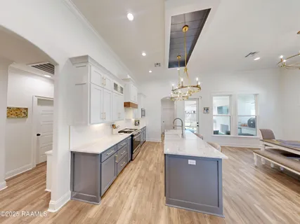 $338,000 | 122 Lakes Edge Drive, Broussard, LA 70518