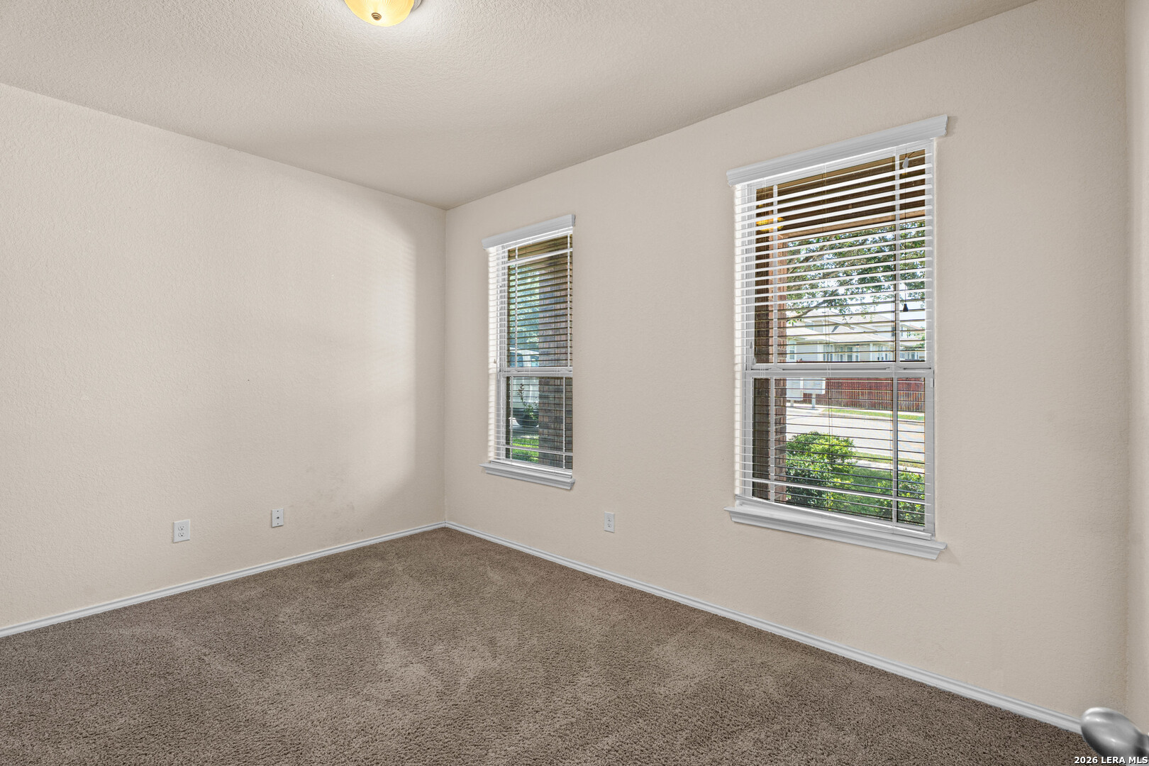 129 Enchanted View Cibolo, TX 78108 - Photo 4 of 31