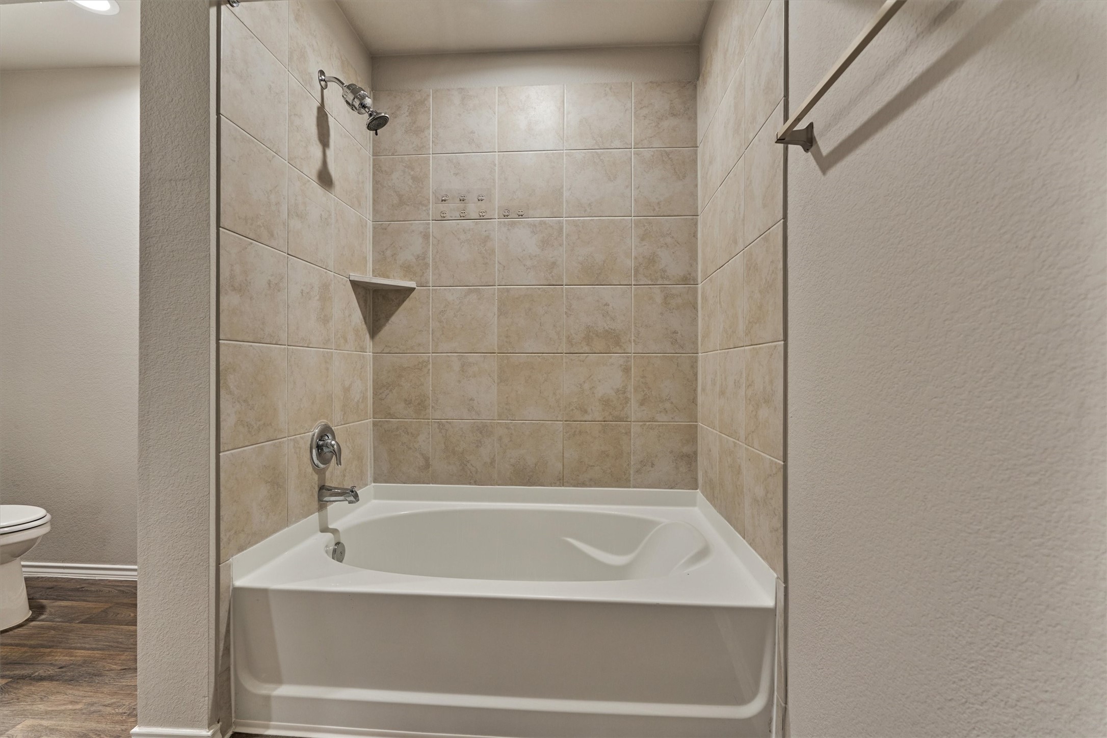22630 Winter Maple Trail Spring, TX 77373 - Photo 21 of 31 a bath tub sitting next to a white toilet