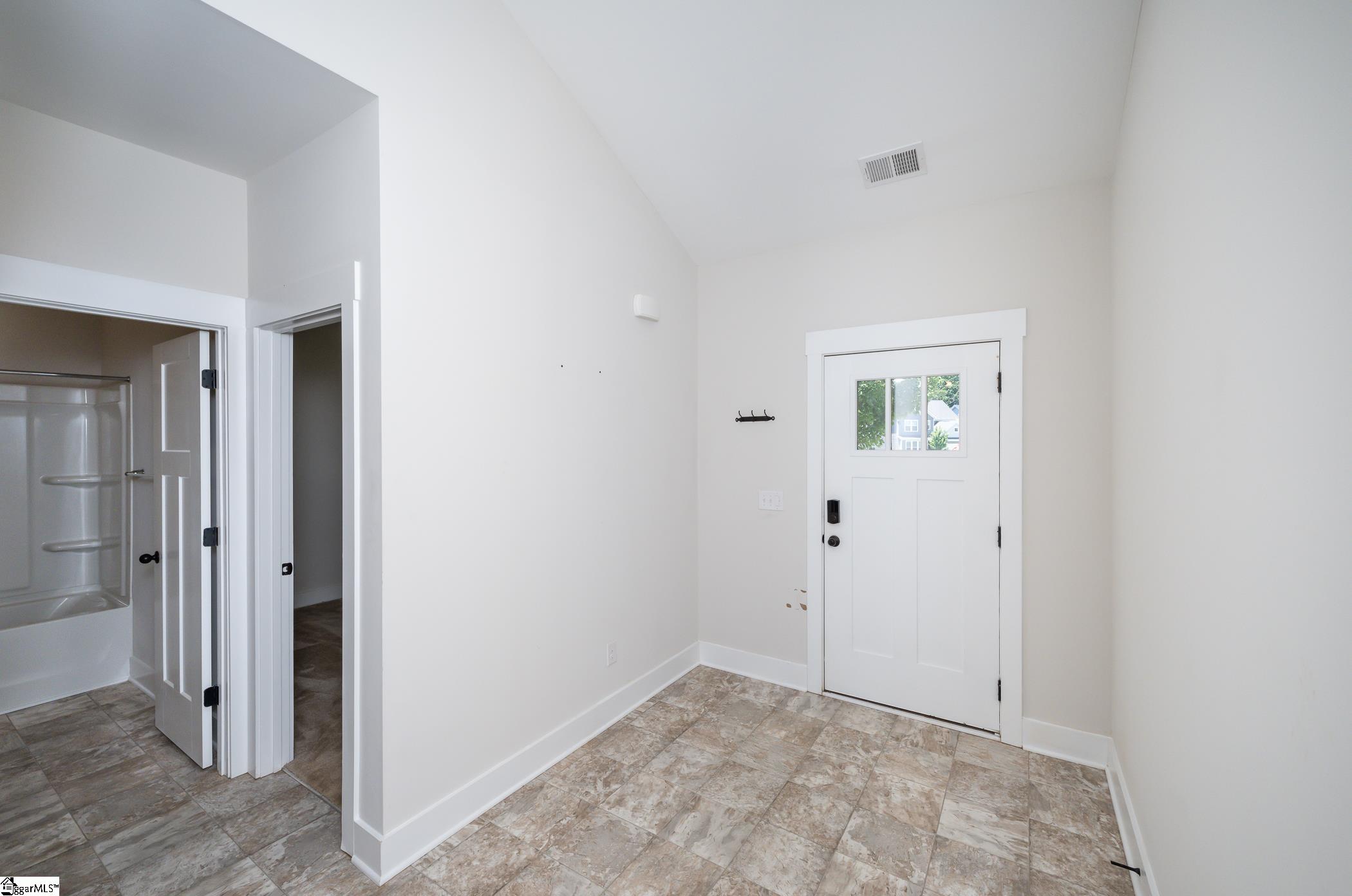 408 Merkel Drive Greer, SC 29651 - Photo 6 of 36 Gallery Image 6