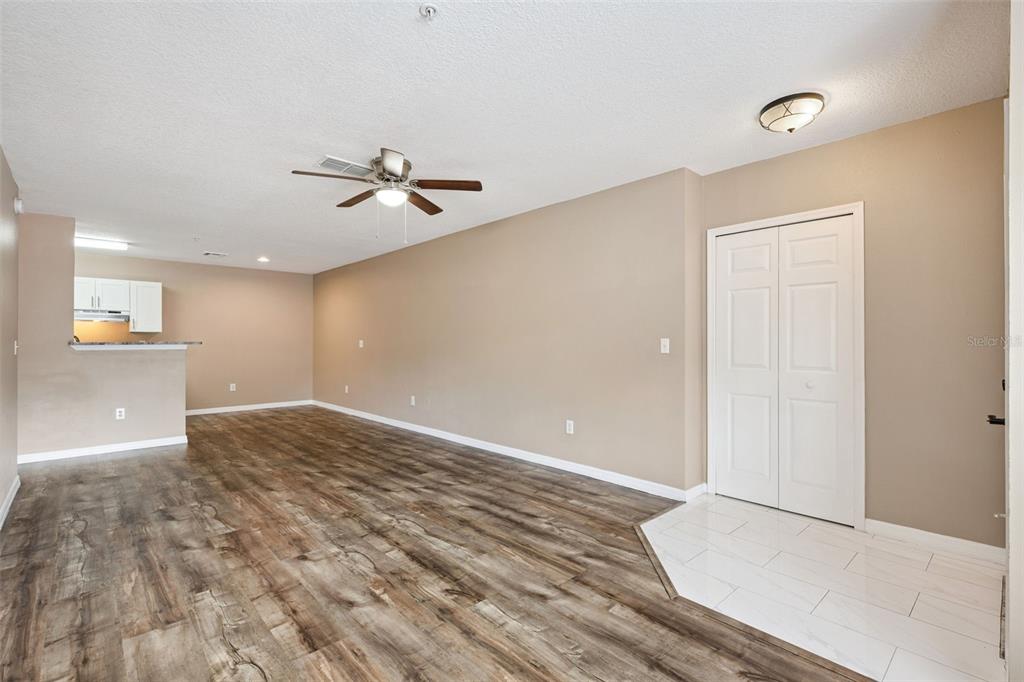 4336 South Kirkman Road, Unit 705 Orlando, FL 32811 - Photo 4 of 33
