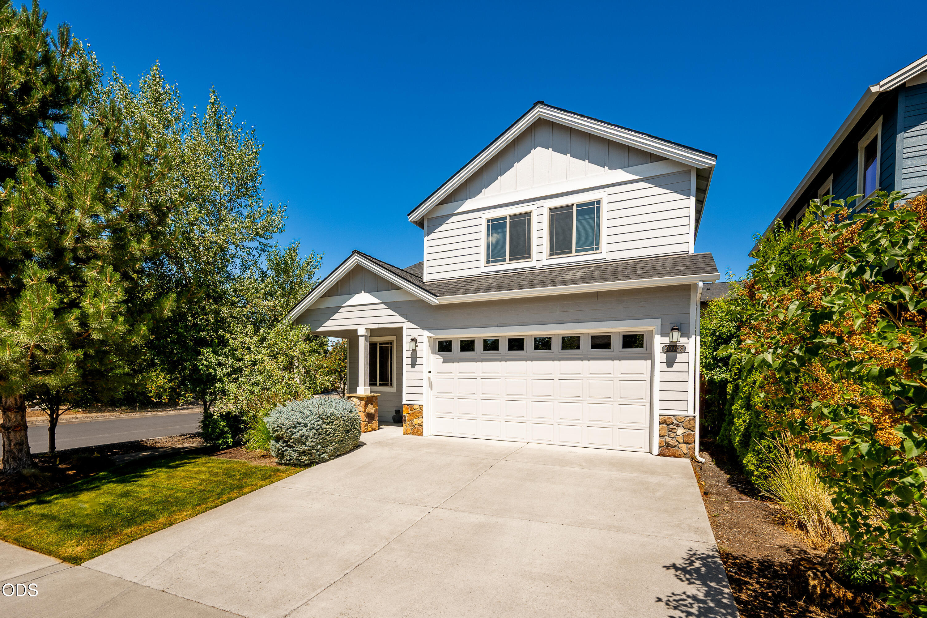 20768 Northeast Horizon Ridge Place Bend, OR 97701 - Photo 38 of 46
