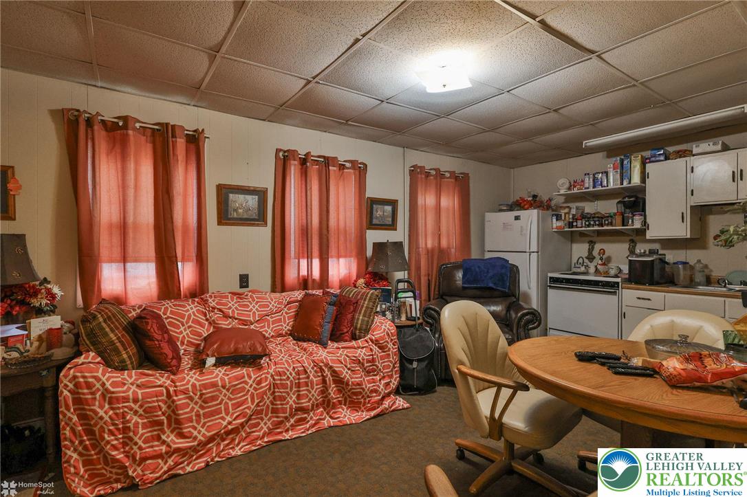 214 West Ridge Street Lansford, PA 18232 - Photo 6 of 52