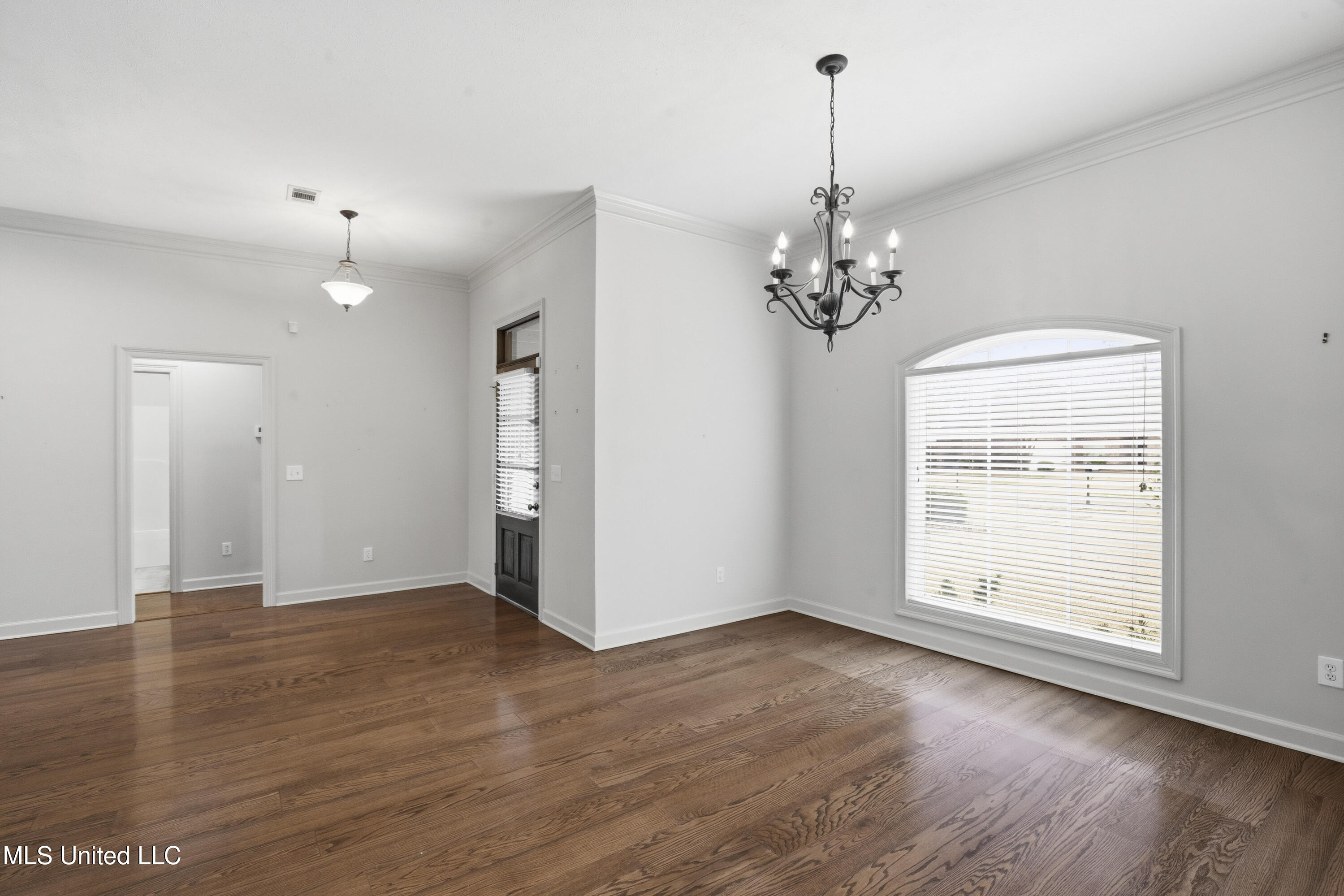 125 Seville Way Madison, MS 39110 - Photo 5 of 38 125 Seville-8