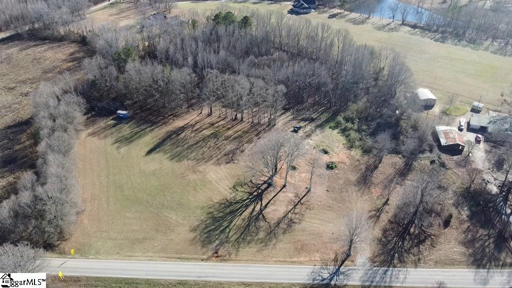 1070 Garrison Road Pelzer, SC 29669 - Photo 2 of 5