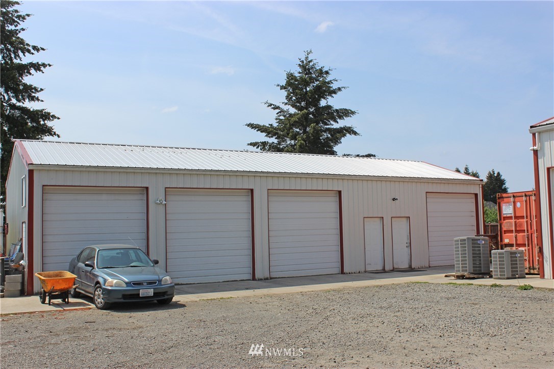 17929 Irwin Street Southwest Rochester, WA 98579 - Photo 3 of 24