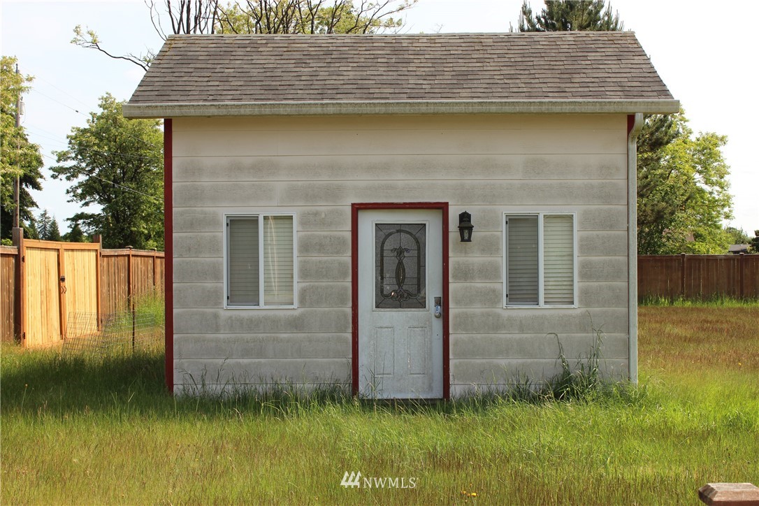 17929 Irwin Street Southwest Rochester, WA 98579 - Photo 22 of 24