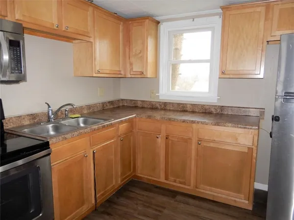$850 | 395 1st Street, Lawrence, PA 15055
