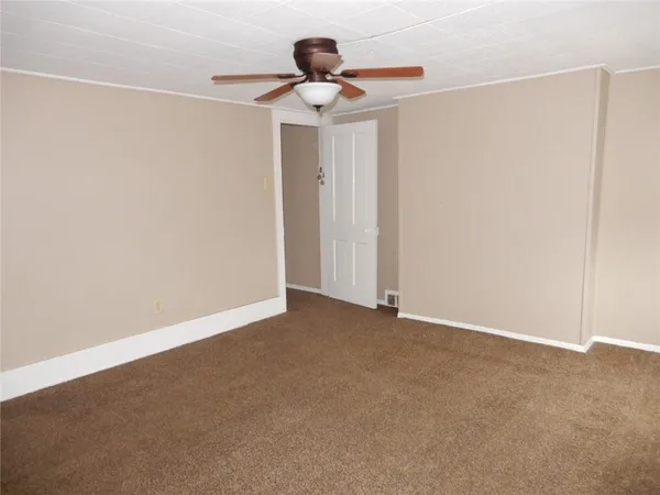 $850 | 395 1st Street, Lawrence, PA 15055