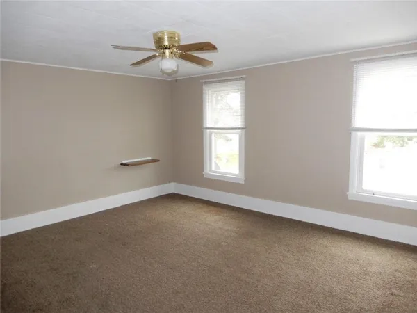 $850 | 395 1st Street, Lawrence, PA 15055