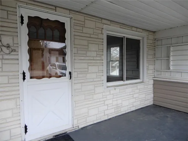 $850 | 395 1st Street, Lawrence, PA 15055
