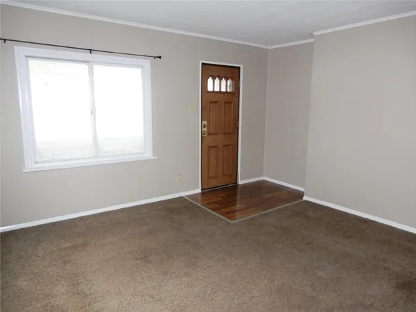 $850 | 395 1st Street, Lawrence, PA 15055